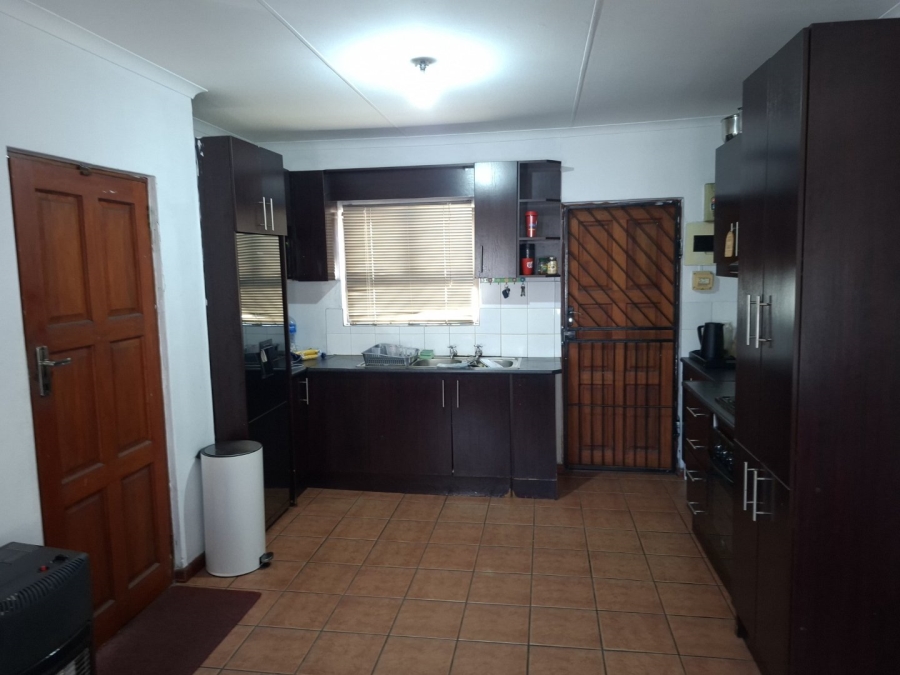 3 Bedroom Property for Sale in Delft South Western Cape